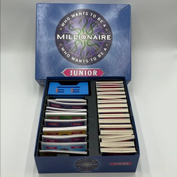 Vintage 2000 Who Wants to Be a Millionaire Junior Board Game - Picture 2 of 4